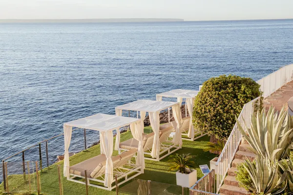 Camas balinesas ROC Illetas y Spa