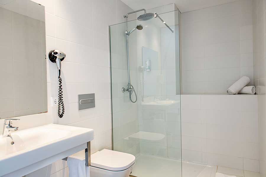 habitacion superior hotel illetas by roc hotels habitacion superior hotel roc illetas