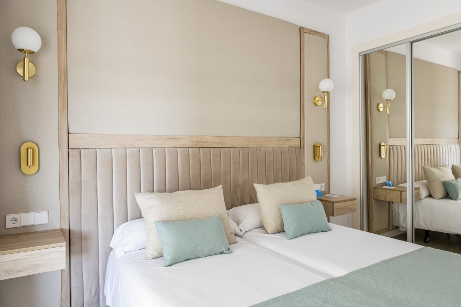 one bedroom flat illetas by roc hotels one bedroom flat roc illetas