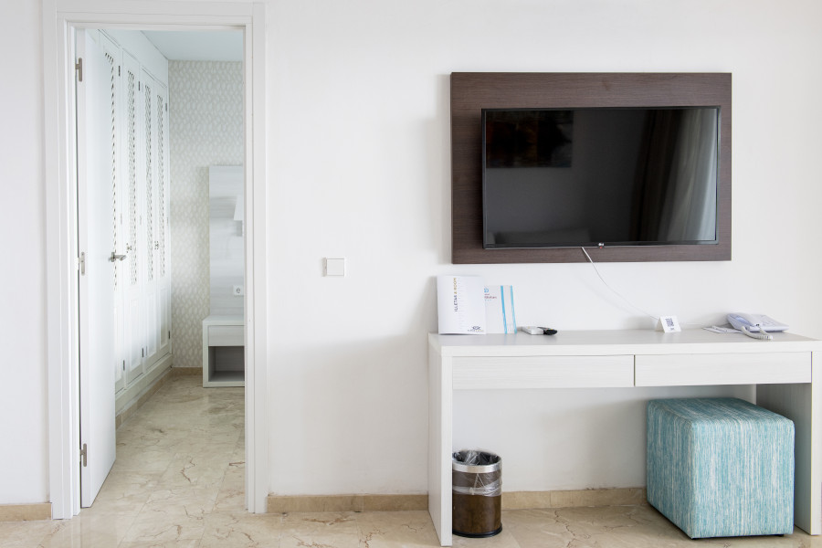suite vista mar hotel illetas spa by roc hotels suite vista mar hotel roc illetas spa