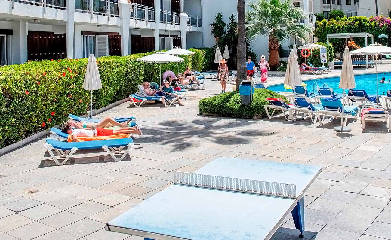 roc hotels apartamentos portonova solarium roc hotels apartamentos portonova solarium