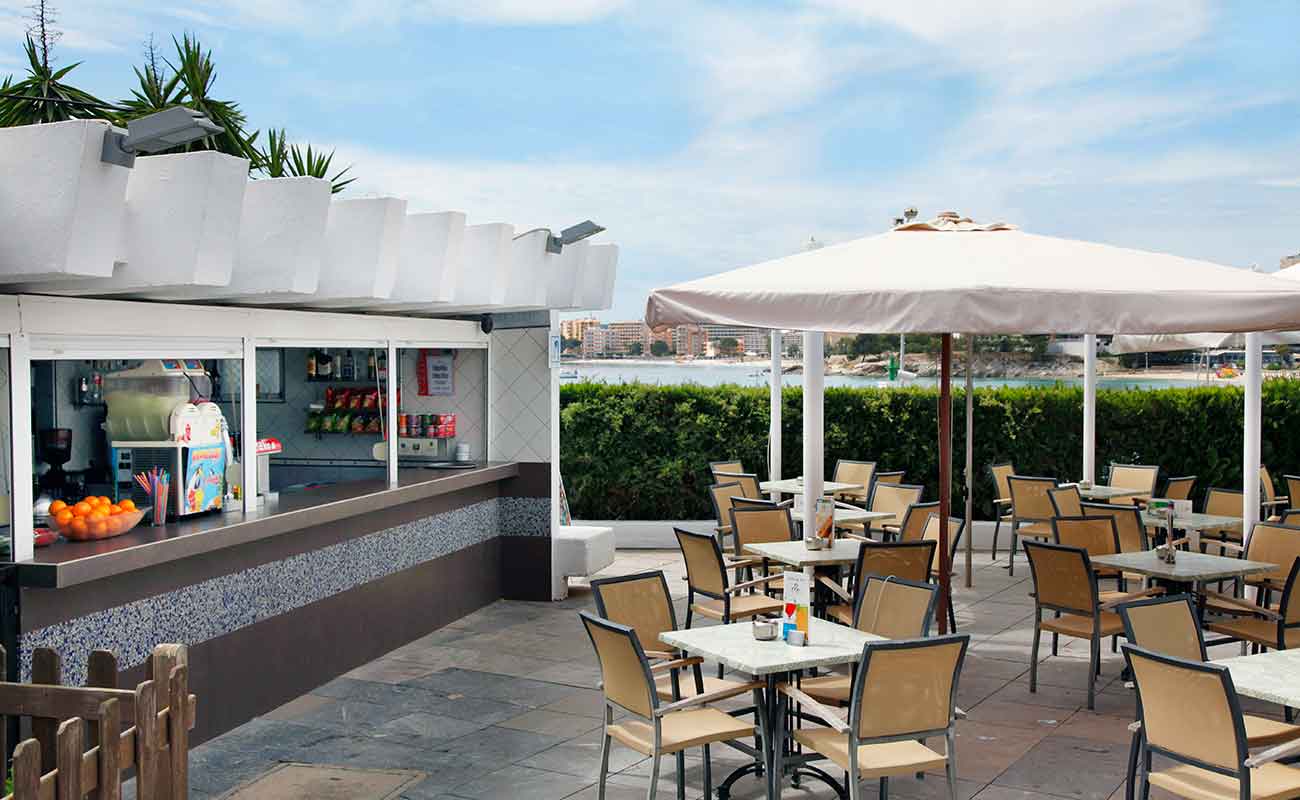 roc hotels apartamentos portonova pool bar roc hotels apartamentos portonova pool bar