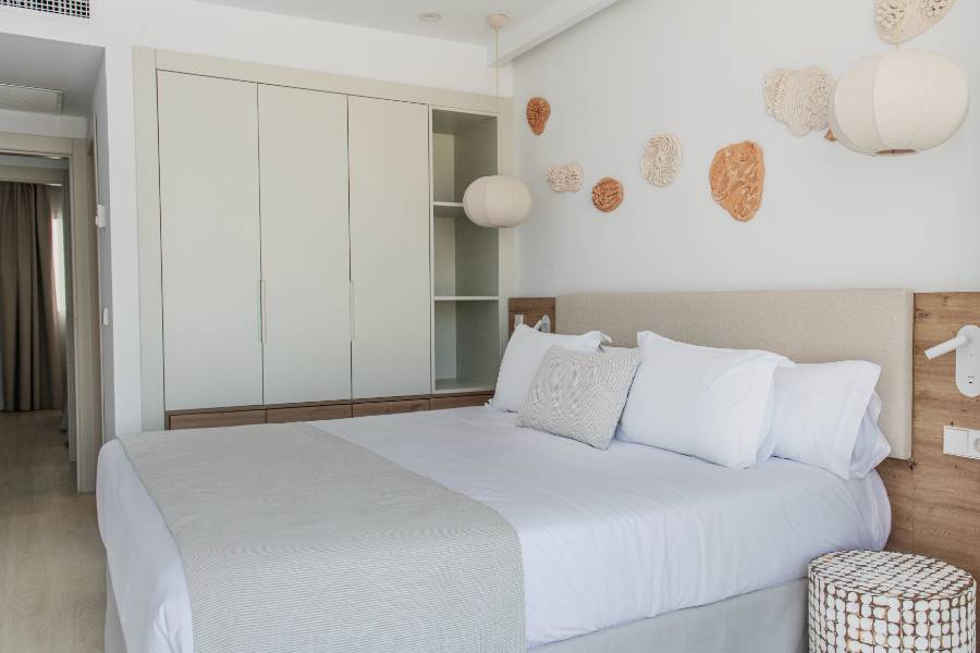 apartamentos roc portonova by roc hotels habitacion apartamentos roc portonova