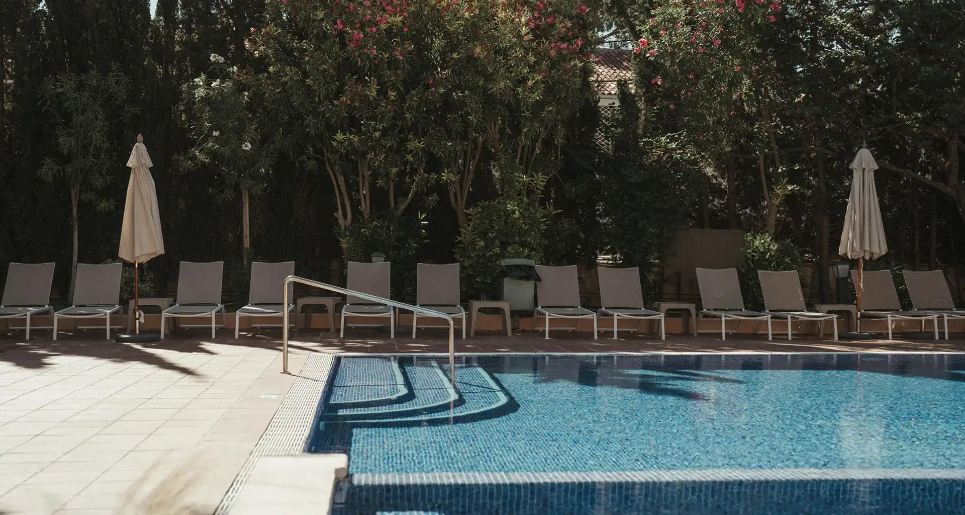 photo gallery hotel roc oberoy adults only +16