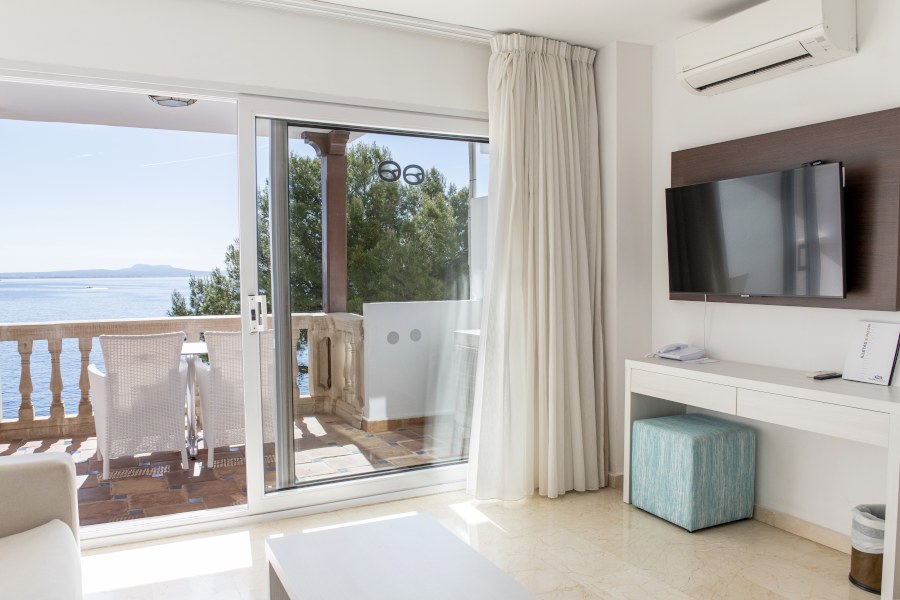 Suite 2 bedroom hotel illetas spa by roc hotels Suite 2 bedroom hotel roc illetas spa