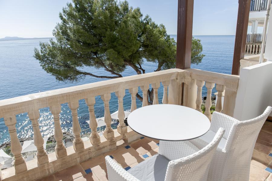 Suite 2 bedroom hotel illetas spa by roc hotels Suite 2 bedroom hotel roc illetas spa