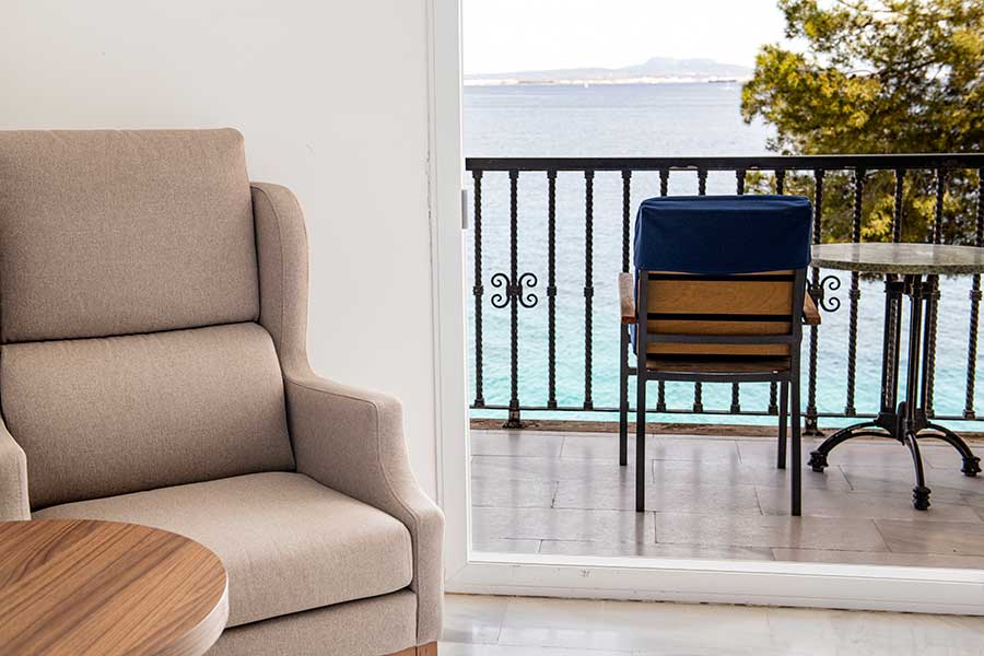 Frontal sea view rooms hotel illetas by roc hotels Frontal sea view rooms hotel roc illetas