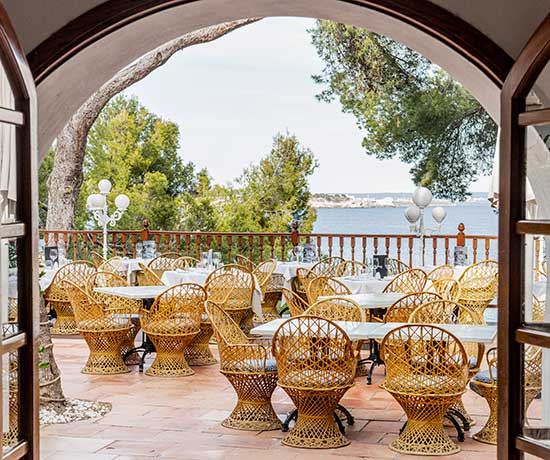 restaurant buffet hotel roc illetas by roc hotels service restaurant buffet hotel roc illetas