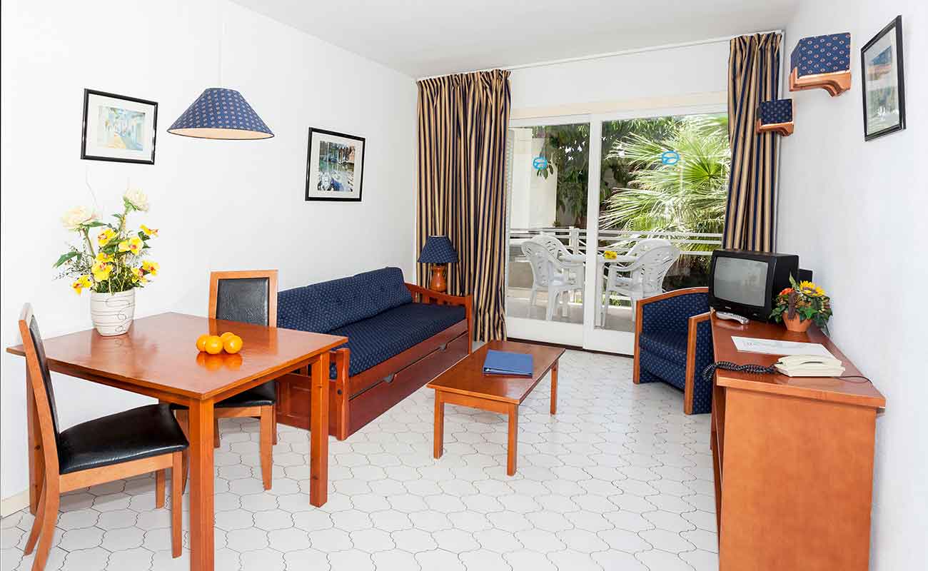 apartamentos roc portonova apartamentos roc portonova